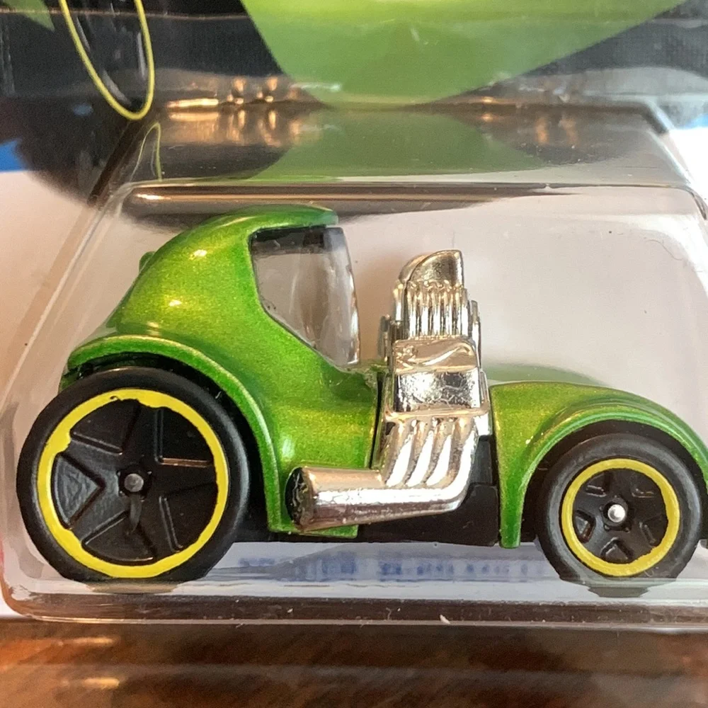 Hot Wheels HW Tooned Twin Mill Race Car Hotwheels Racing Green Twinmill  🆕 2023